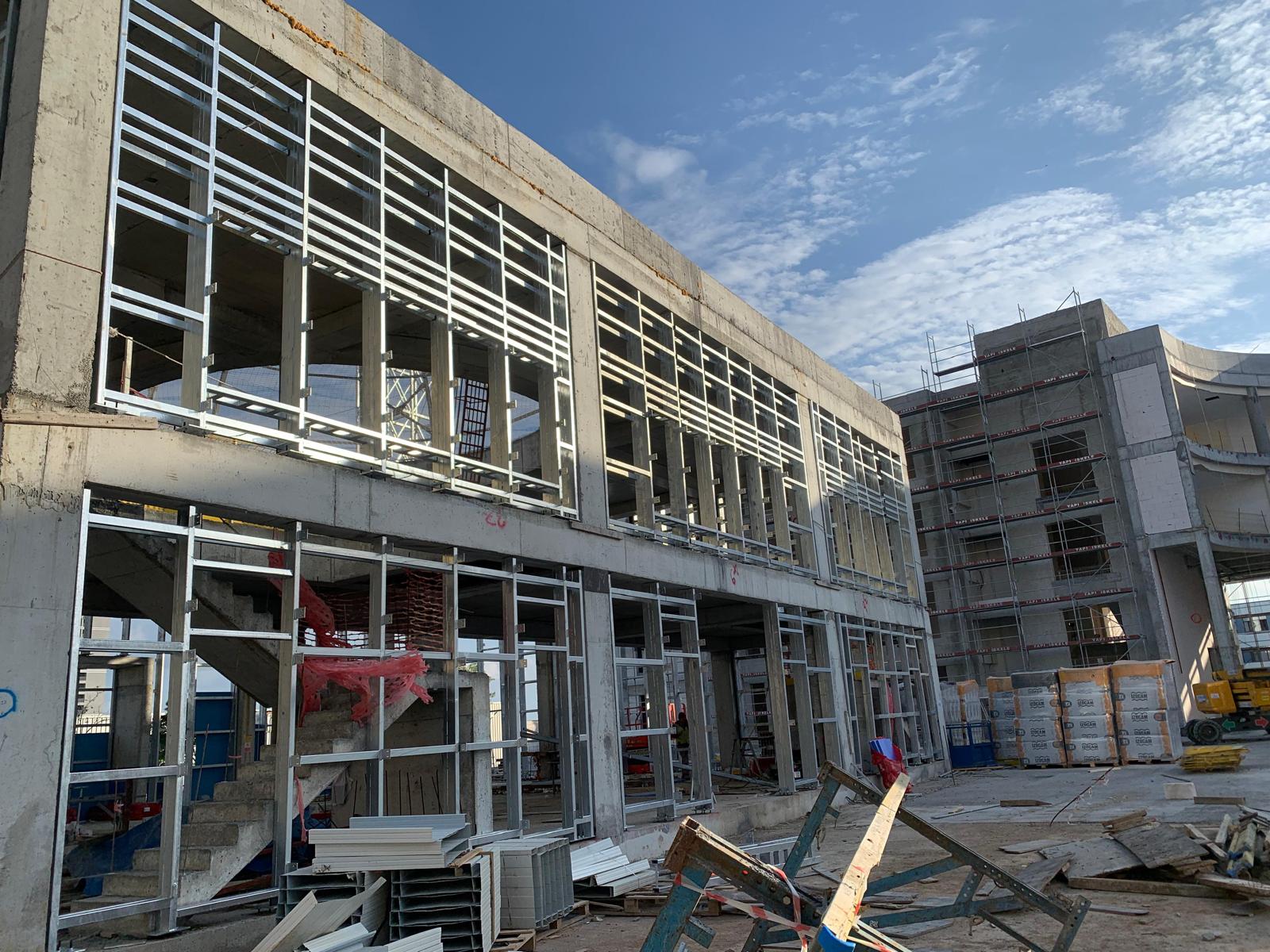 Cephe alt konstrüksiyonu